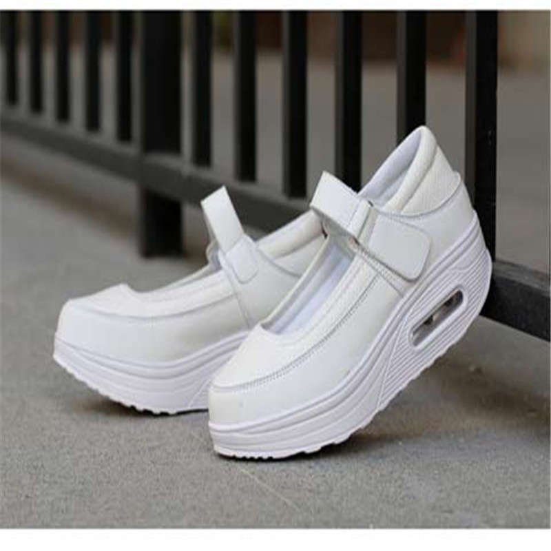 Platform shoes with soft soles - Image 3