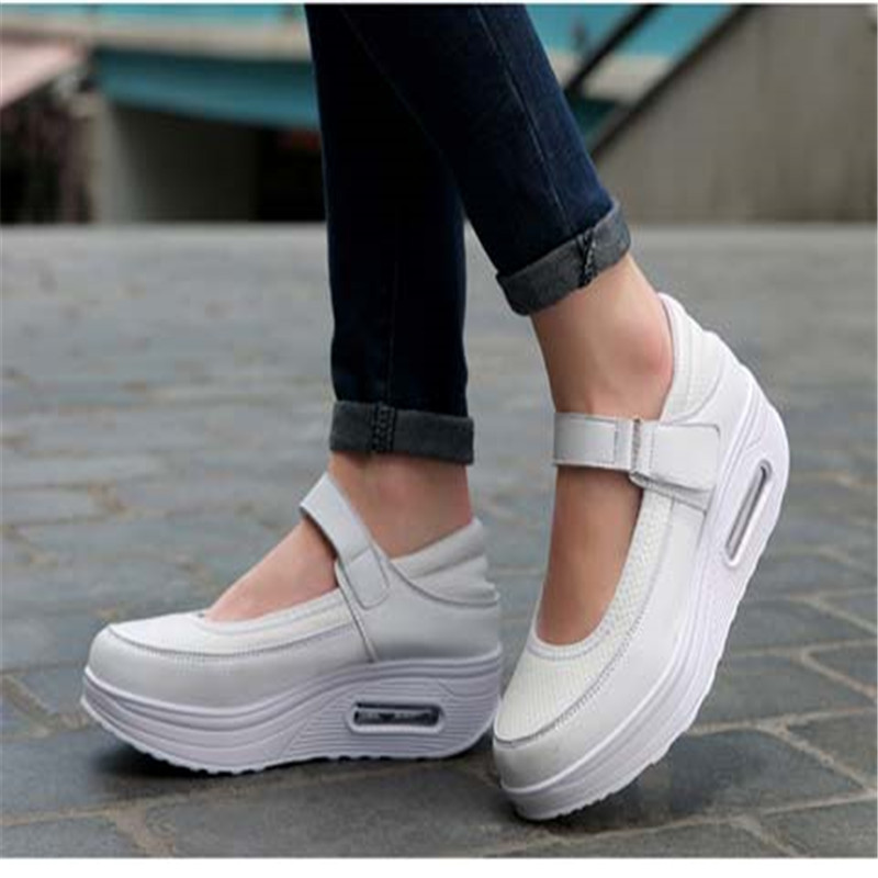 Platform shoes with soft soles - Image 2